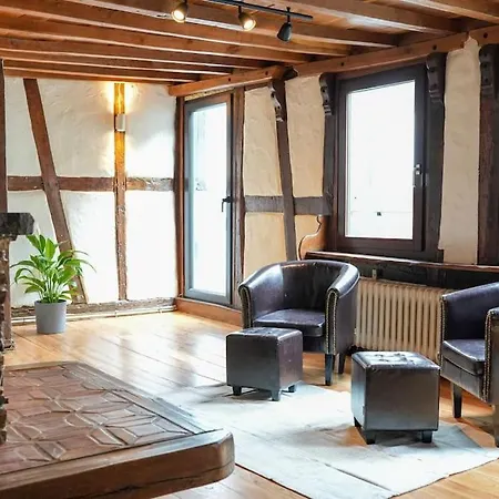 Charmante Fachwerk Wohnung Mit Terrasse In Der Altstadt Koblenz  Exterior foto