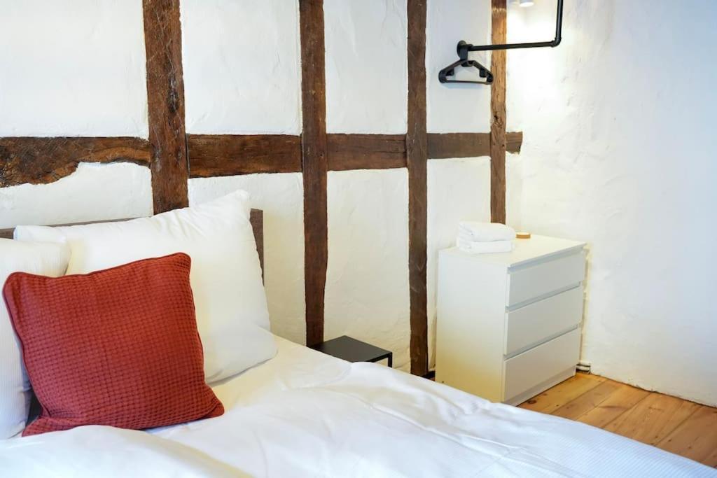 Charmante Fachwerk Mit Terrasse In Der Altstadt Appartement